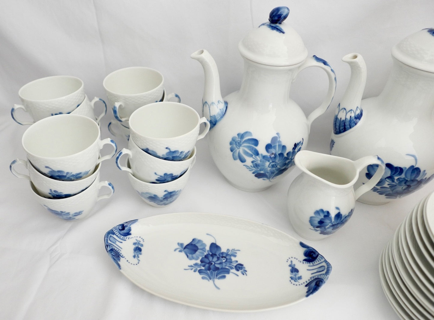 30 Tlg ROYAL COPENHAGEN " Blaue Blume " Kaffee Service Porzellan Teller Tassen