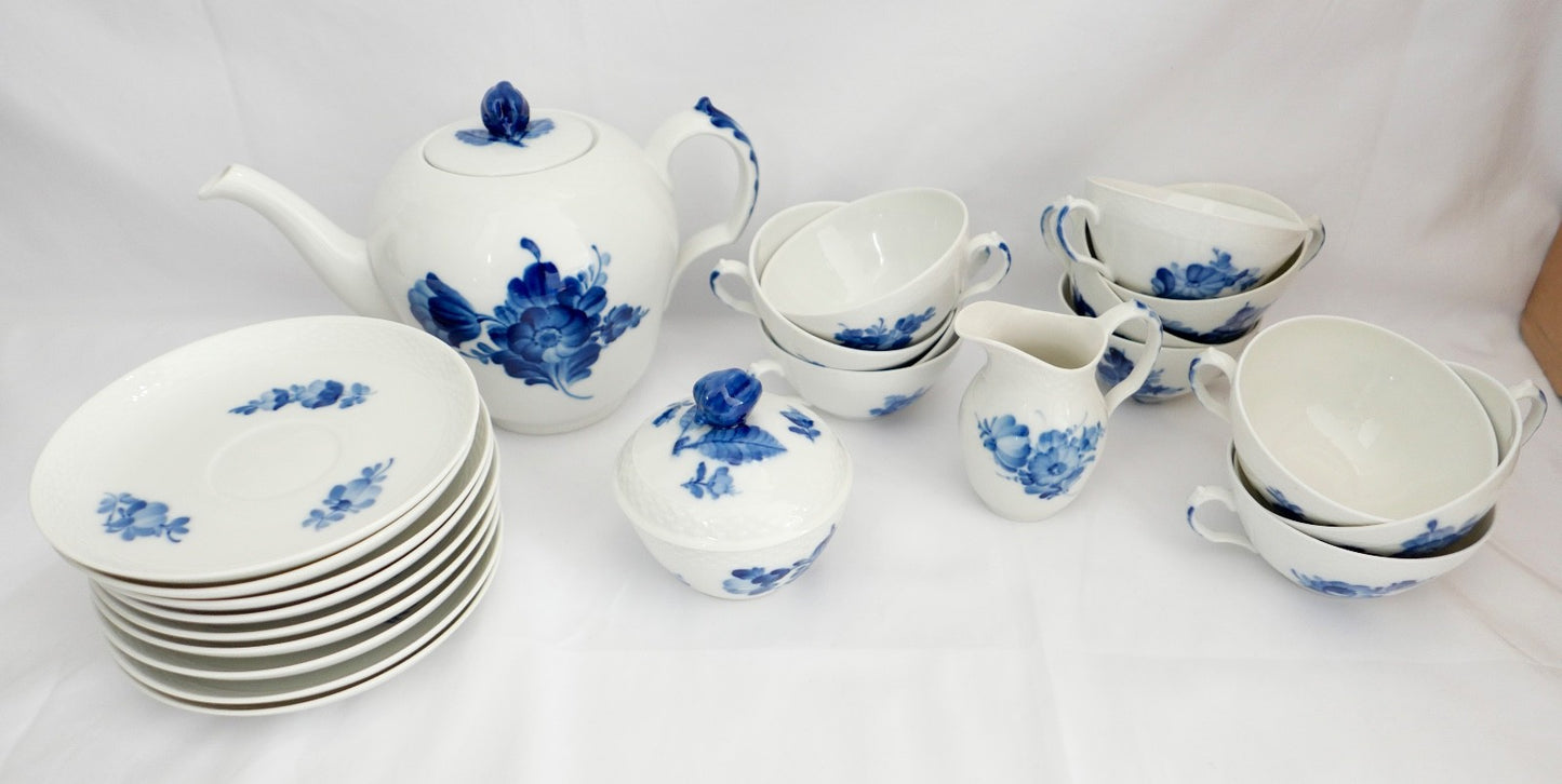 23 Tlg ROYAL COPENHAGEN " Blaue Blume " Tee Service Porzellan Teller Tassen
