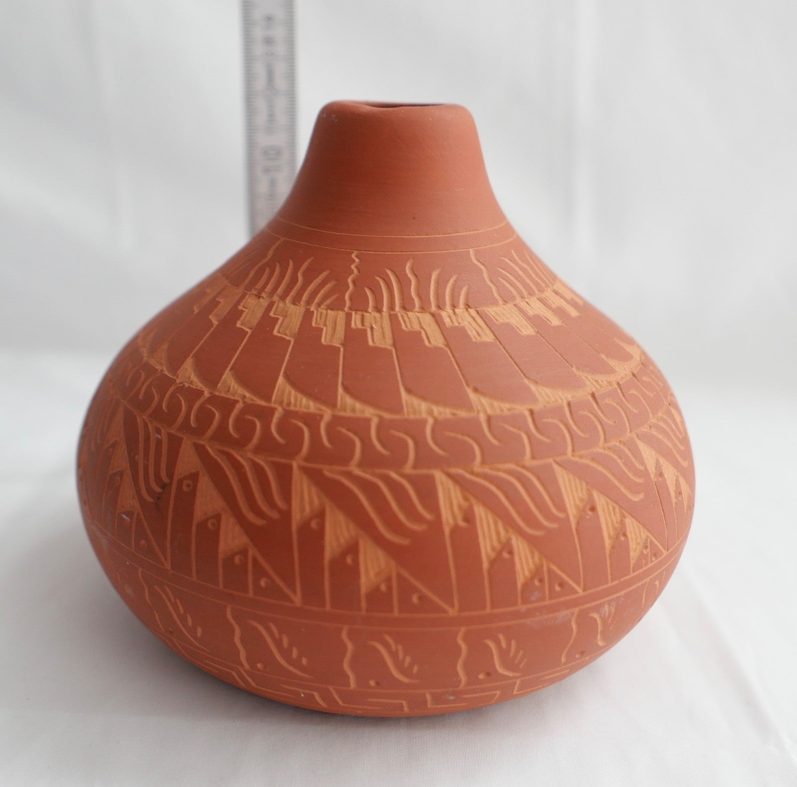 80er Jahre kleine designer Ton Terrakotta Blumenvase von Johan Johnn Johnson