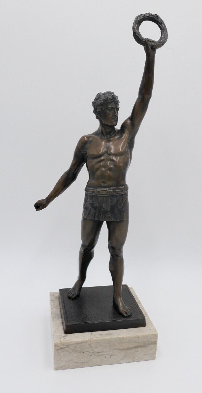 Bronze Skulptur Athletischer Sieger Lorbeerkranz Marmor Plinthe 40 x 12 cm 