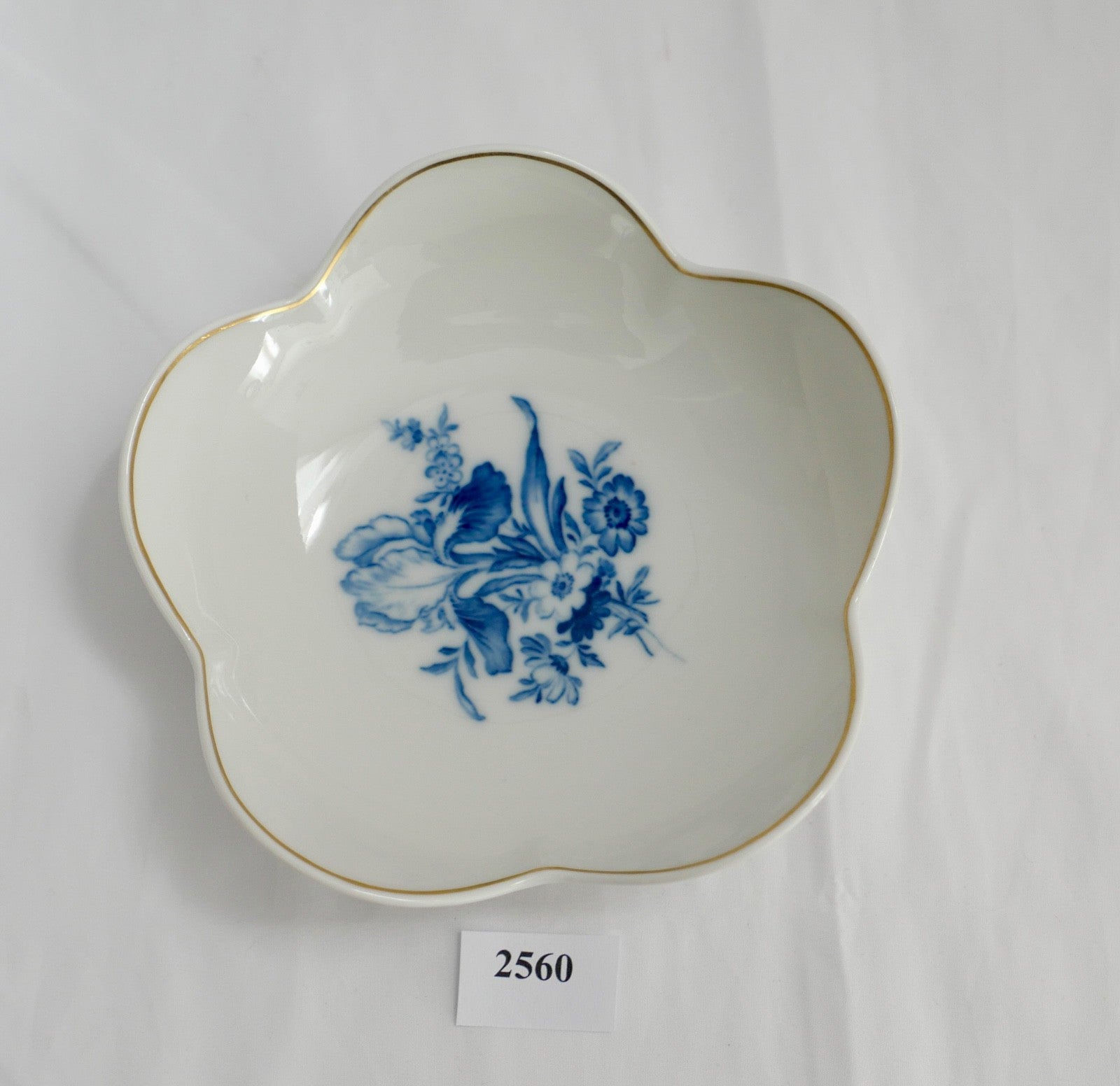 Meissen Aquatinta Schale Schälchen Ø 14,5 cm blaue Blumen und Goldrand