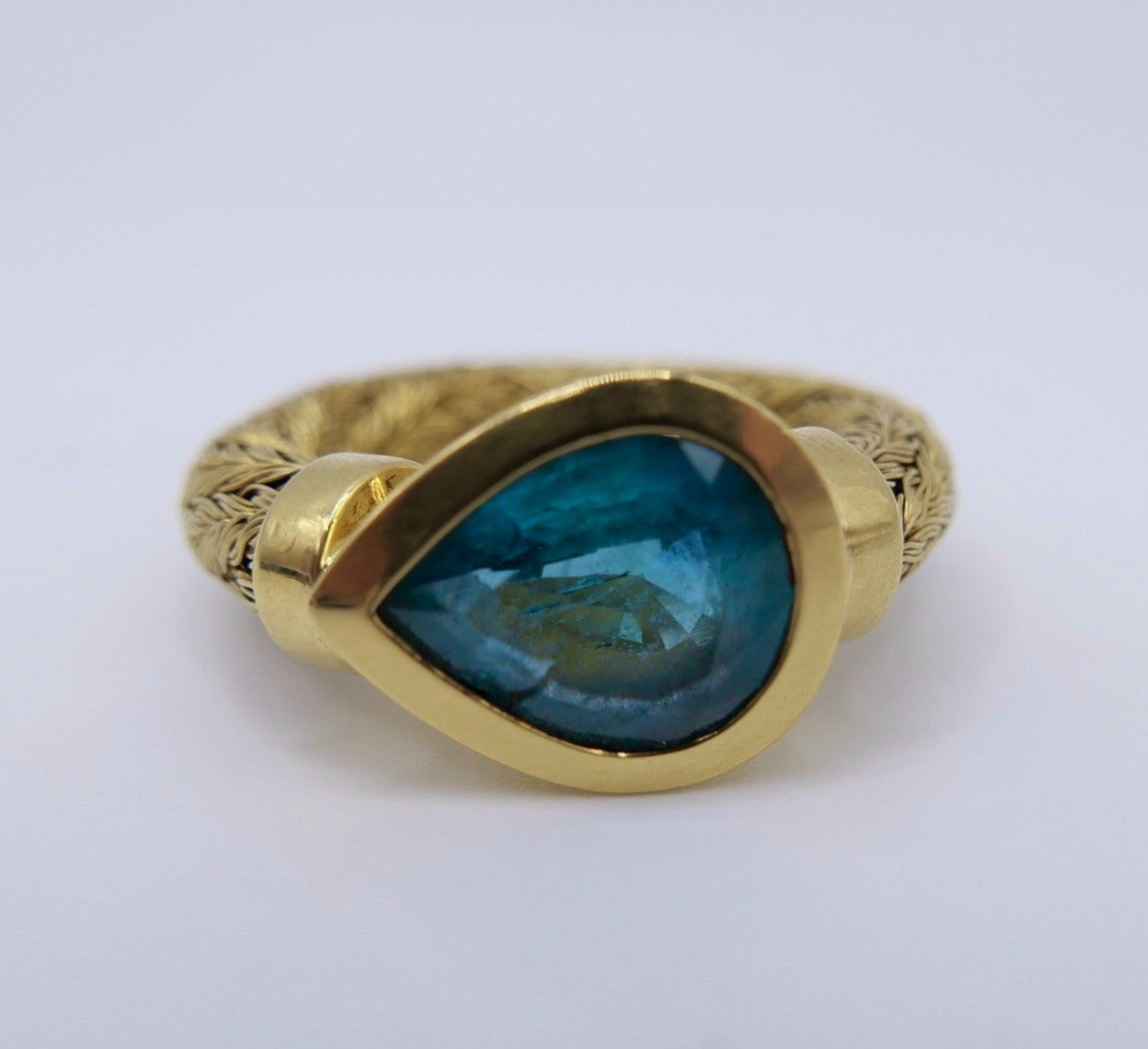 Unikat Goldring 750er Tropfen Turmalin Indikolith Blau Grün Zopfmuster 3,5 Ct