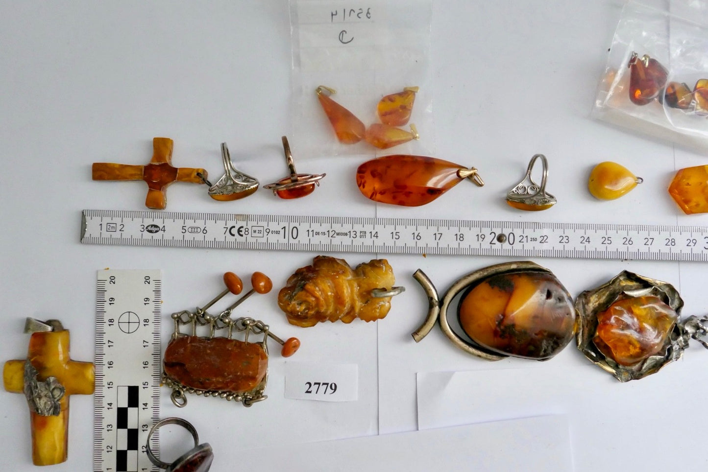 Großes Konvolut Bernstein Schmuck versilbert Anhänger Ring Kreuz Naturbernstein