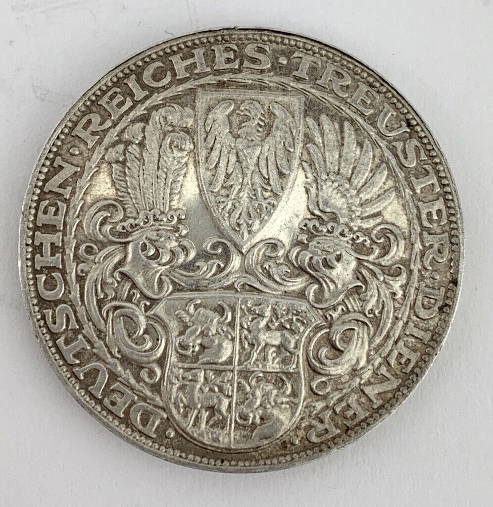 Reichspräsident Paul von Hindenburg Heraldik Wappen Silber Medaille 1847 1927 D