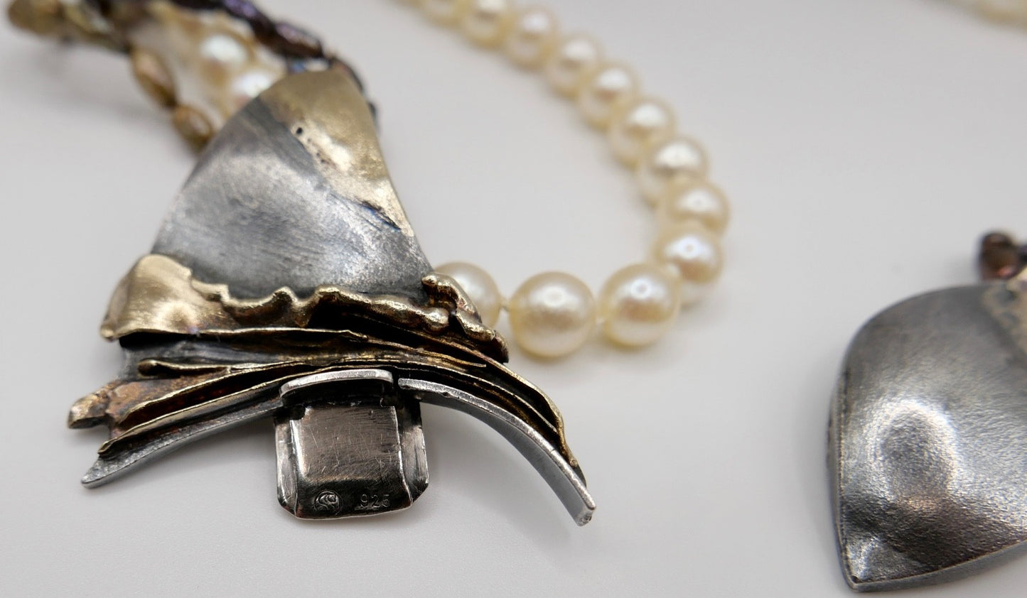 80er Perlenkette Collier 5-reihig 925 Silber vergoldet Schmetterlingsverschluss