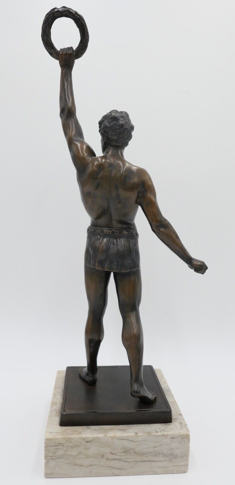 Bronze Skulptur Athletischer Sieger Lorbeerkranz Marmor Plinthe 40 x 12 cm 