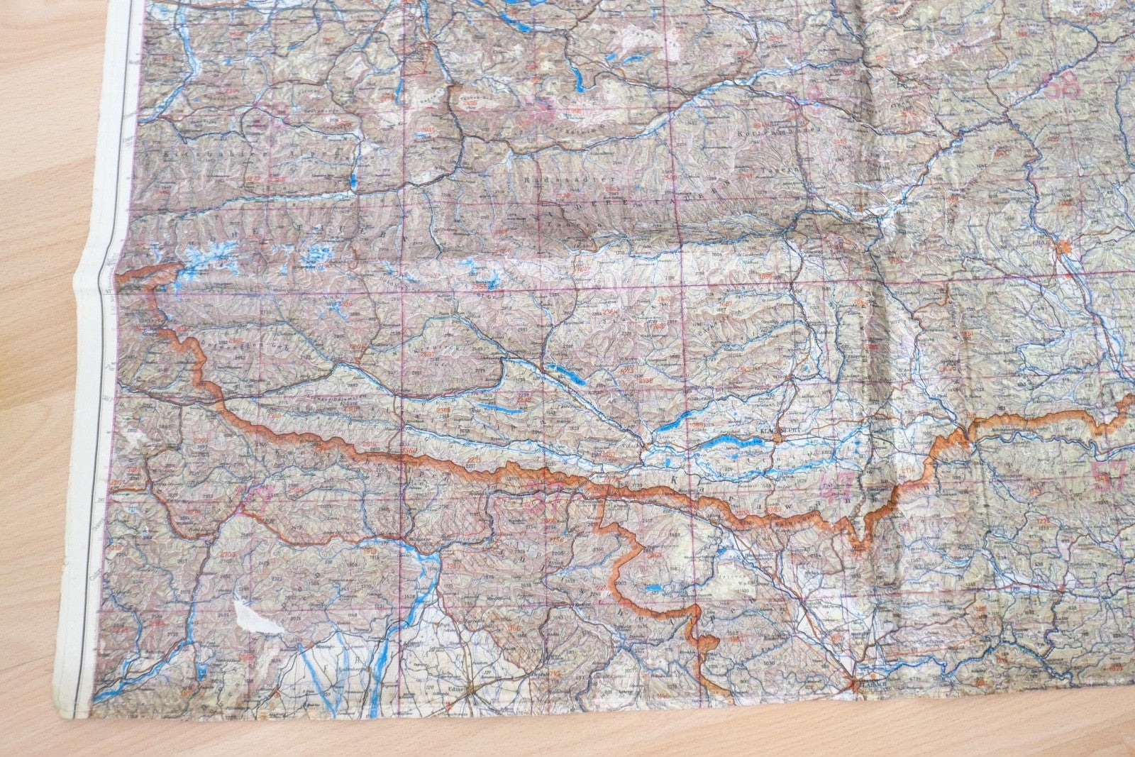 Große Vogels Fliegerkarte M33-SW von 1940 auf Kunstharzfolie 1:500000 M. Europa