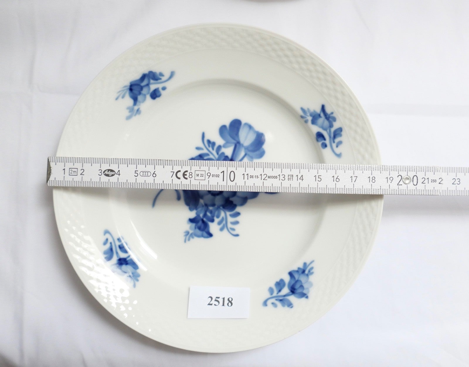 16 Stück ROYAL COPENHAGEN " Blaue Blume " Porzellan Teller 8094