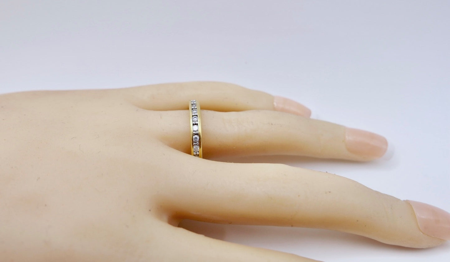 Alter eleganter Eternity Memory Ring vergoldet mit Besatz Gr. 57 mit Hersteller