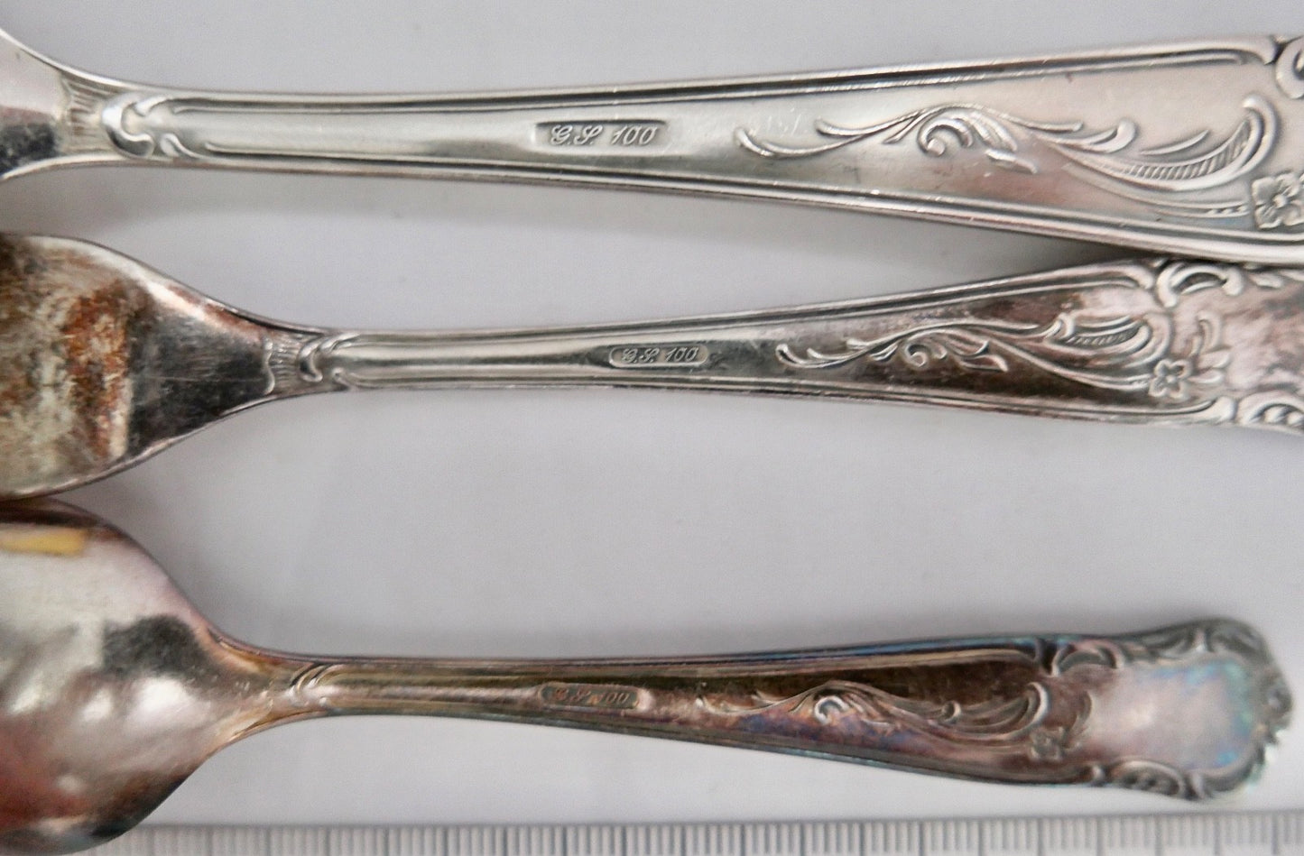 24 Tlg. Besteck Set G.S. 100 Barock Löffel Gabel Messer Im Original Etui