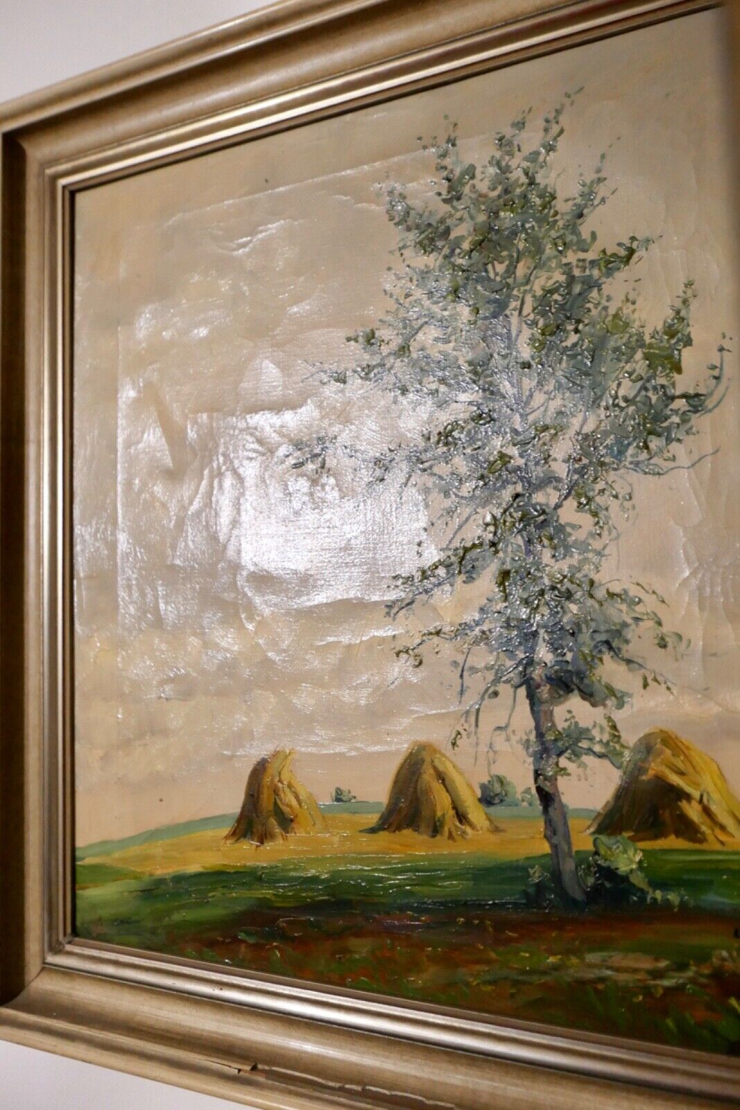 Ölgemälde 60x55 cm signiert Landschaft BAUM FELD Heuhügel