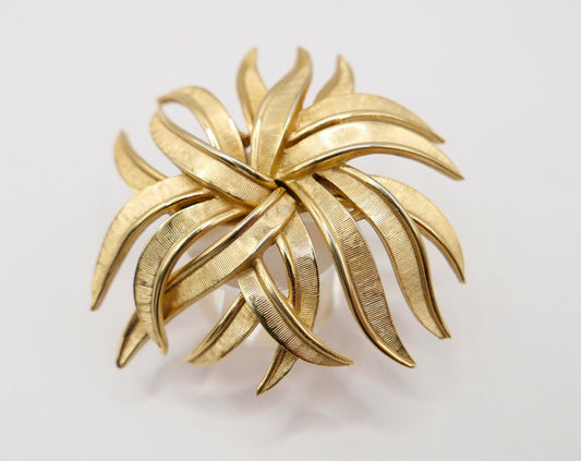 große TRIFARI Designer Blatt Brosche Damen vergoldet Floral 56mm