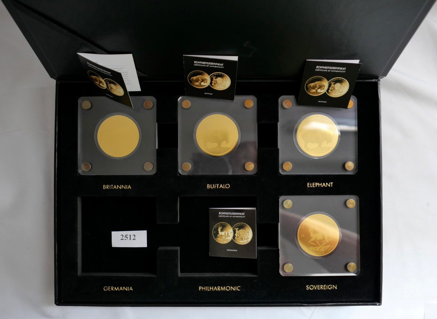 4 x Goldmünzen " Bullion Coins of the World 2019 “ 5000 Francs im Album 1/200 oz