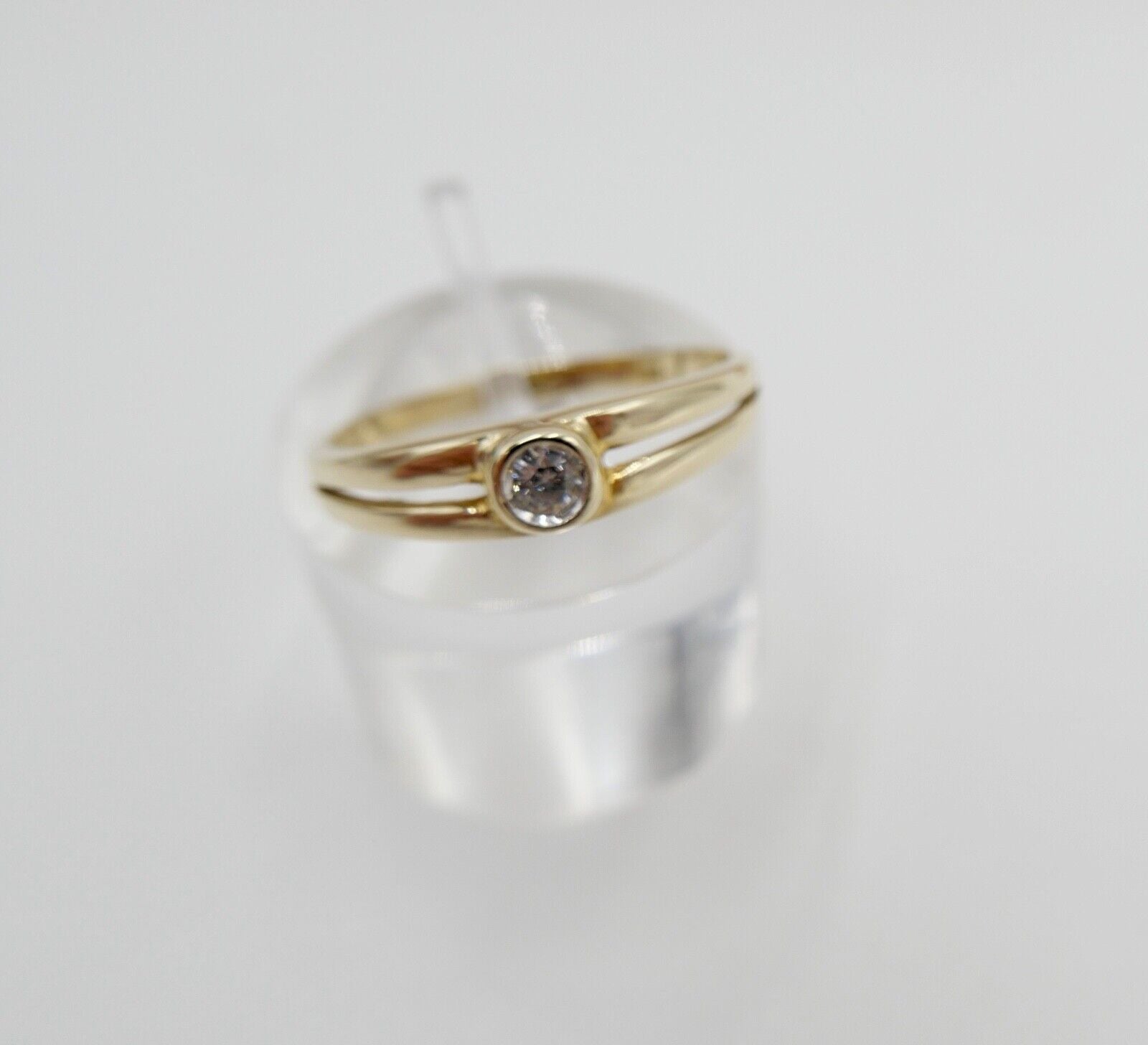 1980er Solitär Brillant  333 8K Gelbgold Damen Ring 0,15 Ct Gr. 58