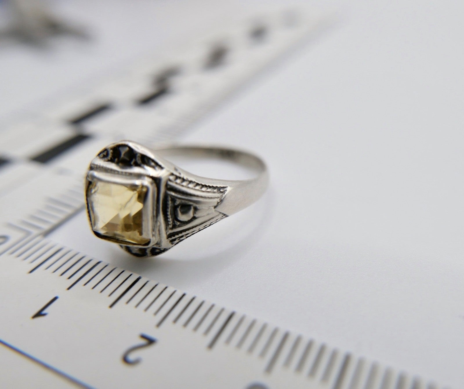 Alter Art Déco Ring 835 Silber mit Glasstein & Markasiten Größe 55 56 Damenring