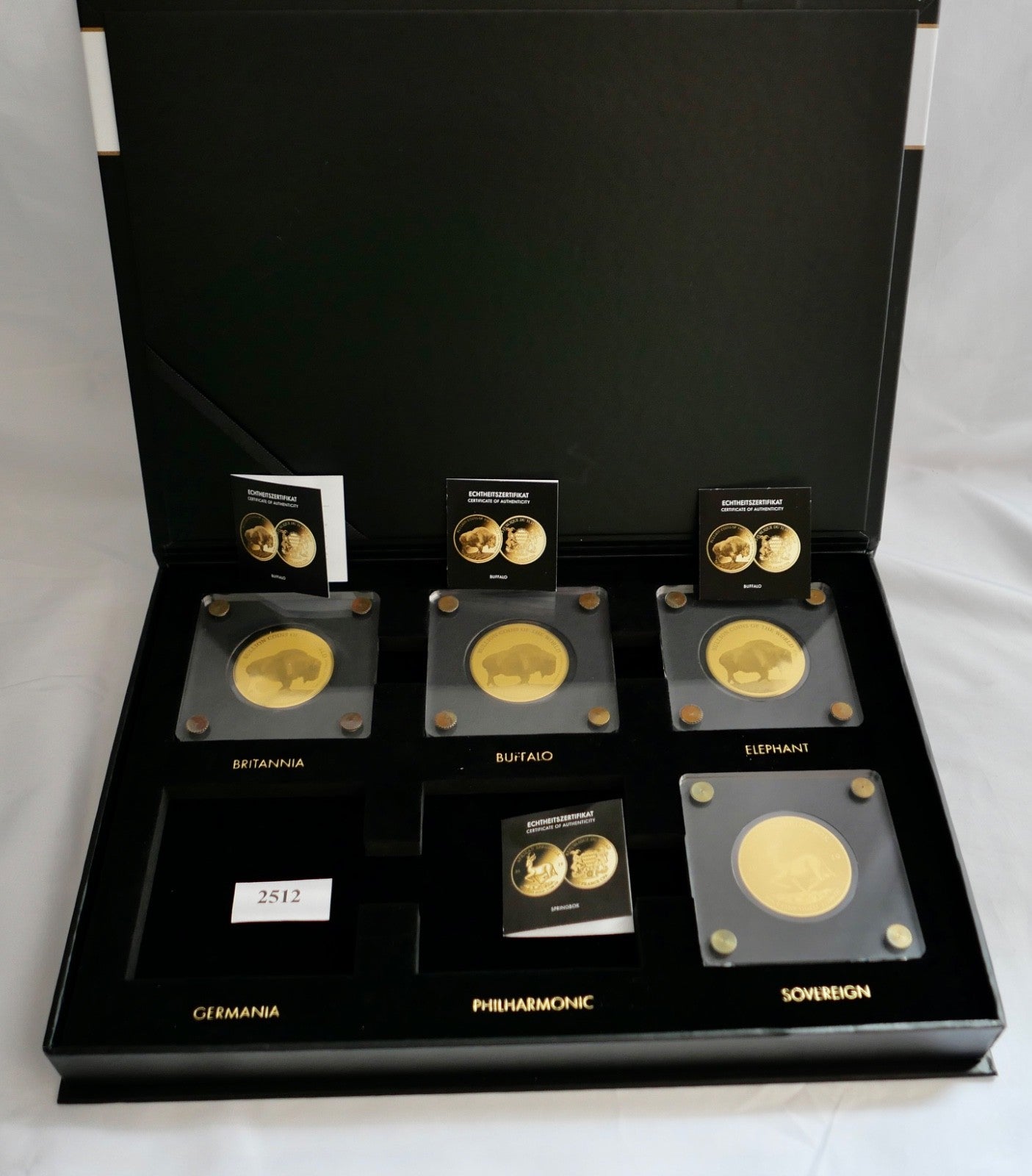 4 x Goldmünzen " Bullion Coins of the World 2019 “ 5000 Francs im Album 1/200 oz
