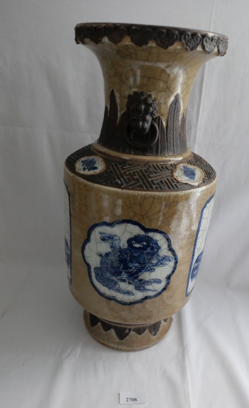 Chenghua Nian Zhi chinesische Craquelé Vase Porzellan Blau-Weiß Reliefdekor