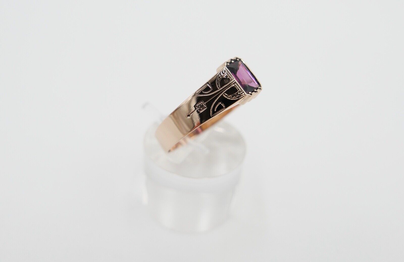 antiker Ring um 1890  handgraviert mit pinkem Granat 585 / 14K Rosegold Gr. 70