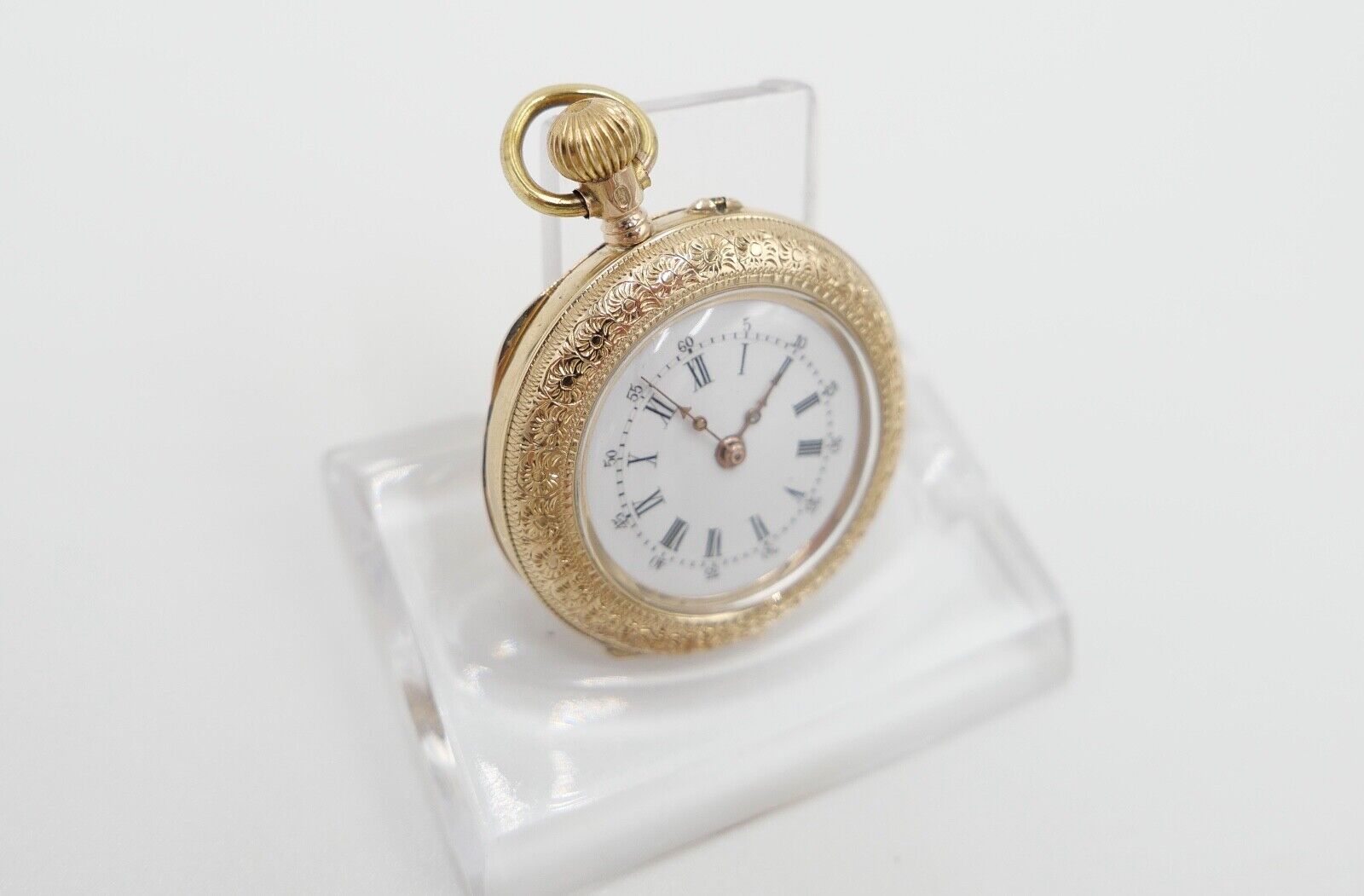 kleine Damen Taschenuhr um 1900 Ø 31mm 585 / 14K GOLD Schweiz Eichhörnchen Punze