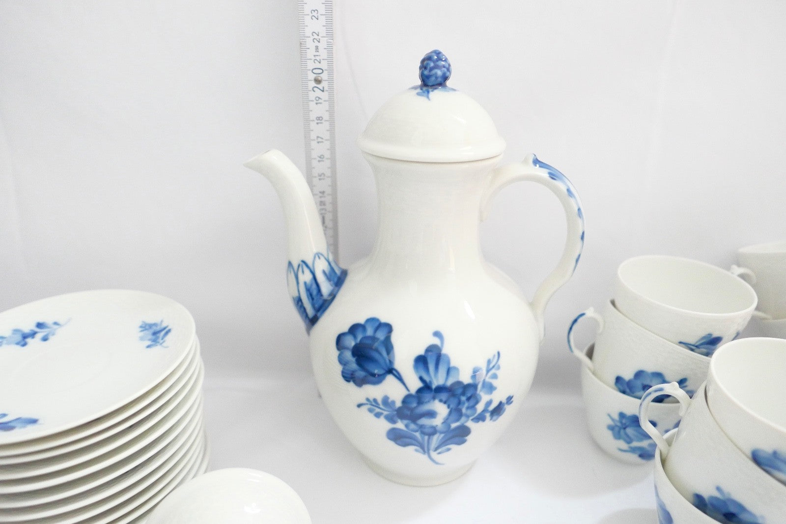 29 Tlg ROYAL COPENHAGEN " Blaue Blume " Mokka Service Porzellan Teller Tassen