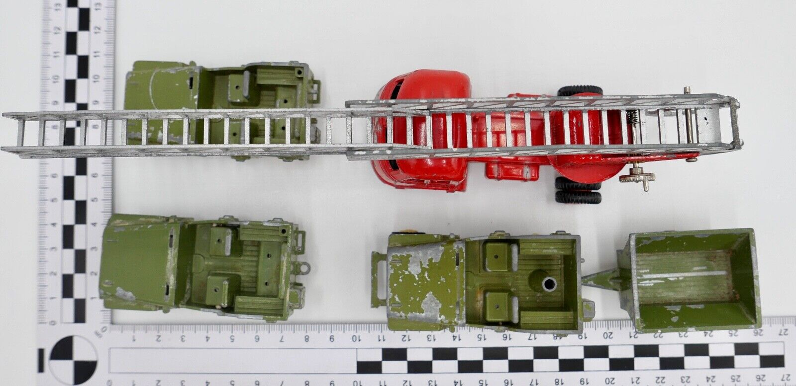 Posten 4 Stück Gama Toys Modellautos Feuerwehr 710 904-5-6 Jeep Militär