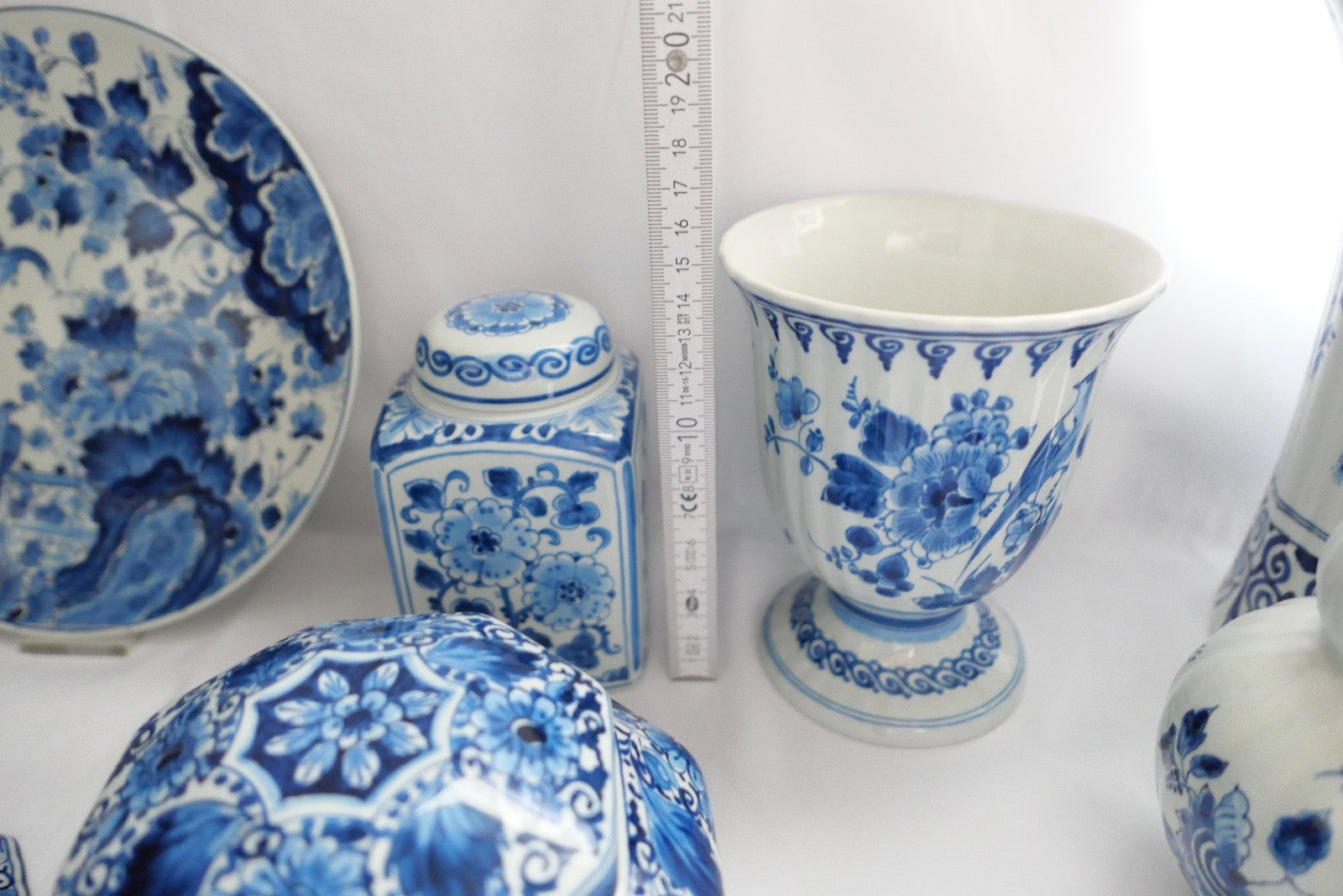13 Teilig Posten Konvolut DELFT Teller Vase Schüssel Dose