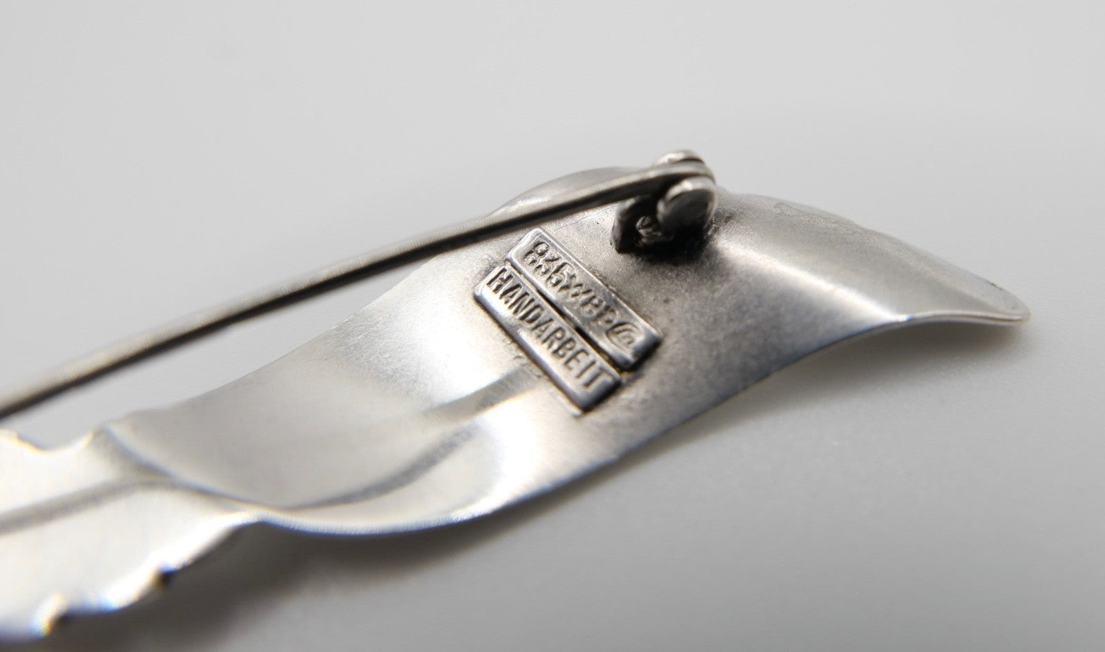 Silberbrosche Handarbeit 835 Silber  Laurin 50er 60er Schleife Flügelform