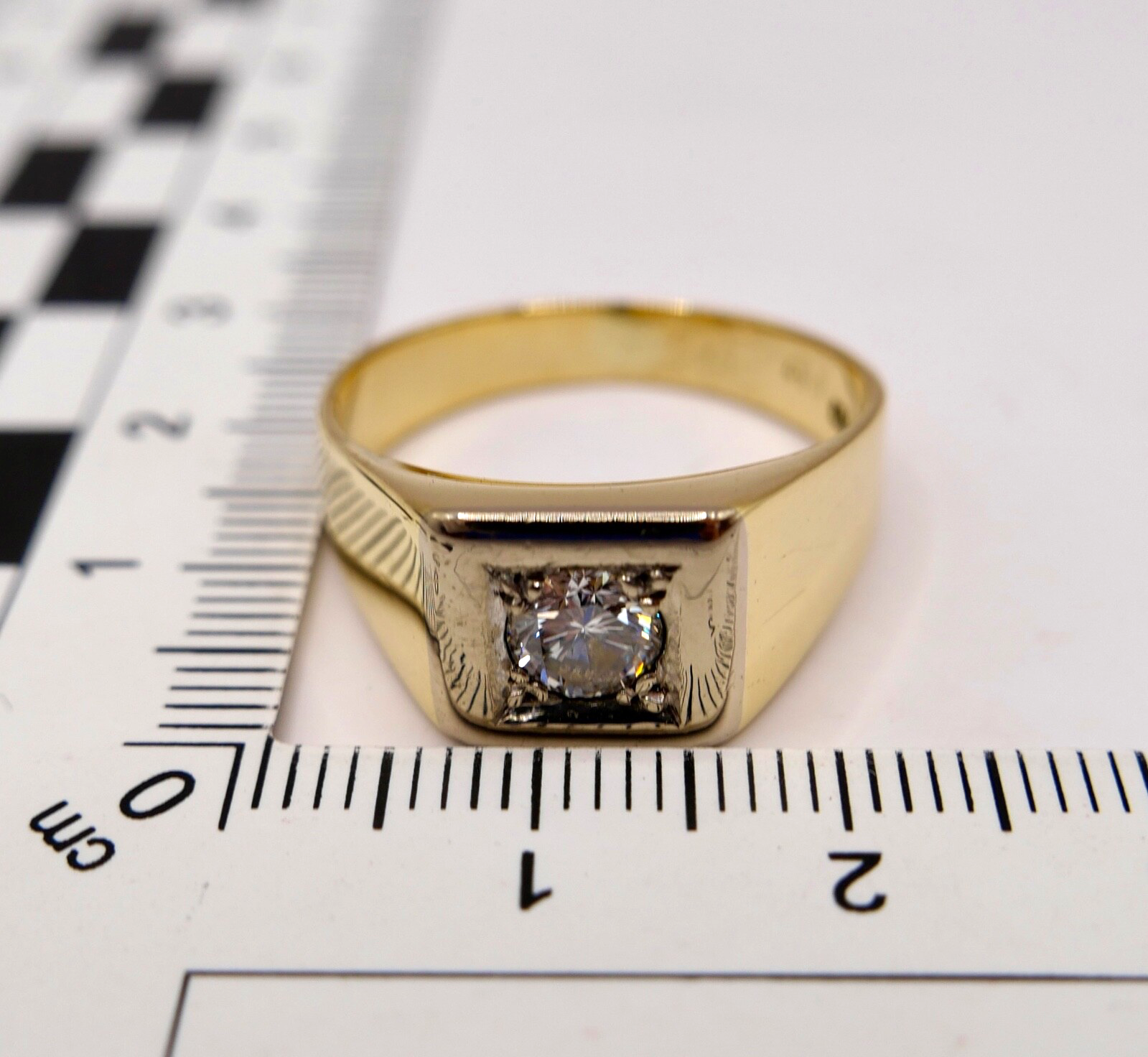 80er Solitär Herren Ring Gelbgold 750 / 18K Gr. 63 Diamant Brillant Jahre 0,52Ct