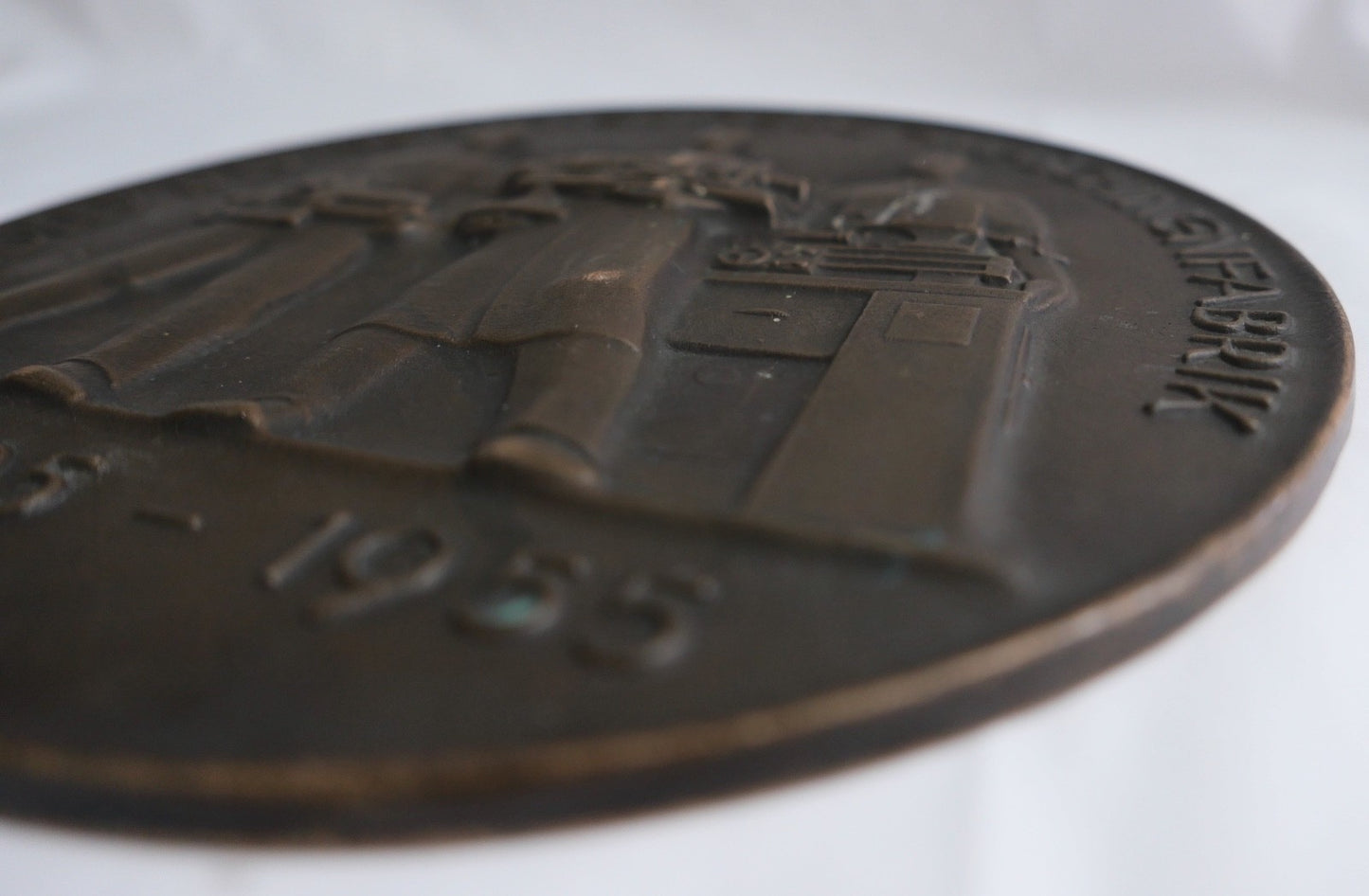 Boley & Leinen Bronzeplakette Werkzeugmaschinenfabrik Jubiläum 1905-1955 Relief