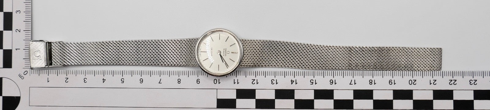 80er Jahre OMEGA De Ville Damenuhr Ref. 591.0012 Quarz 25mm im original Zustand