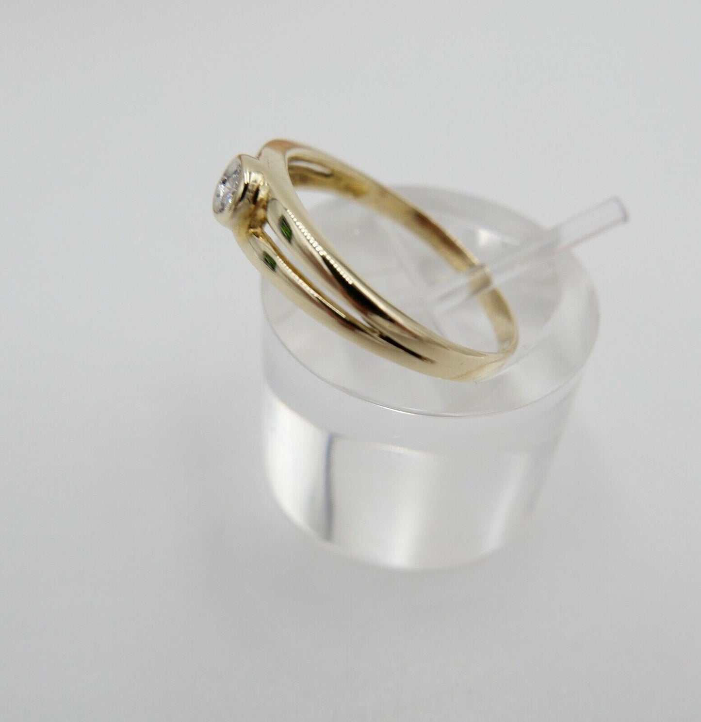 1980er Solitär Brillant  333 8K Gelbgold Damen Ring 0,15 Ct Gr. 58