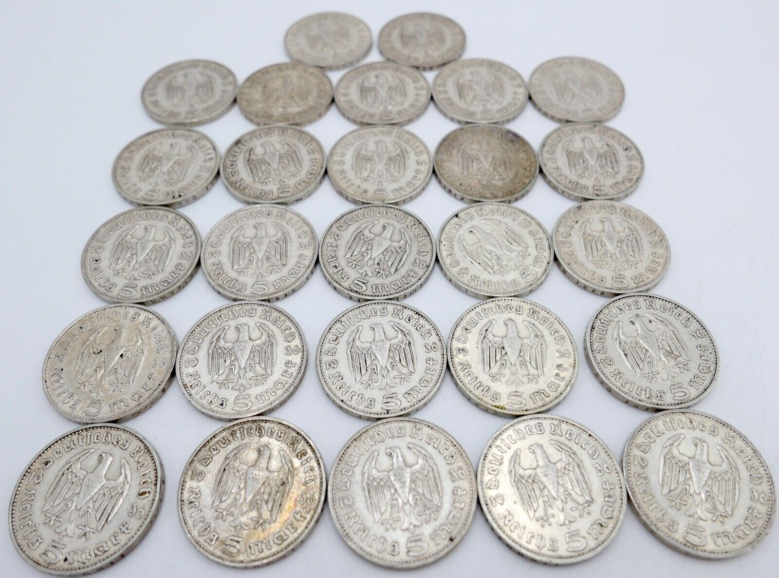 27x 5 Reichsmark 900 Silbermünzen J. 360 Hindenburg 1936 aus Münzrolle