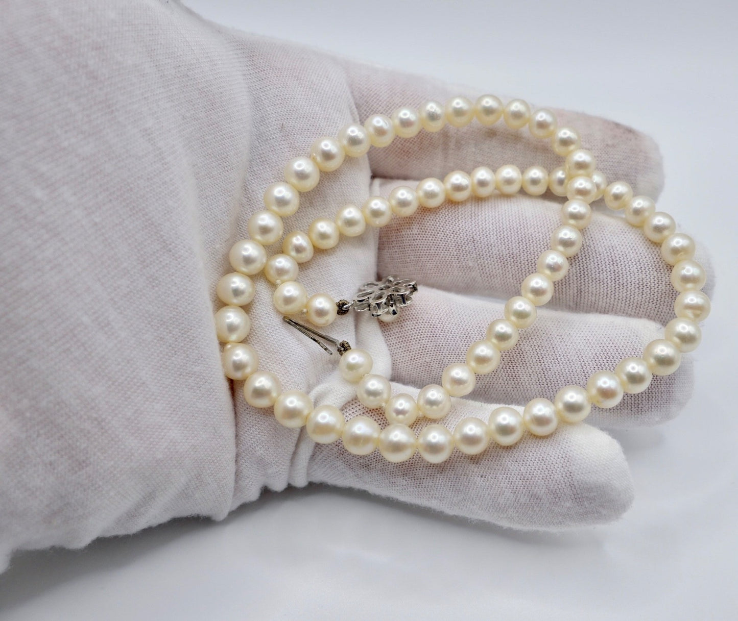 70er Jahre Perlenkette Collier 44 cm Ø 7 mm Silber 925