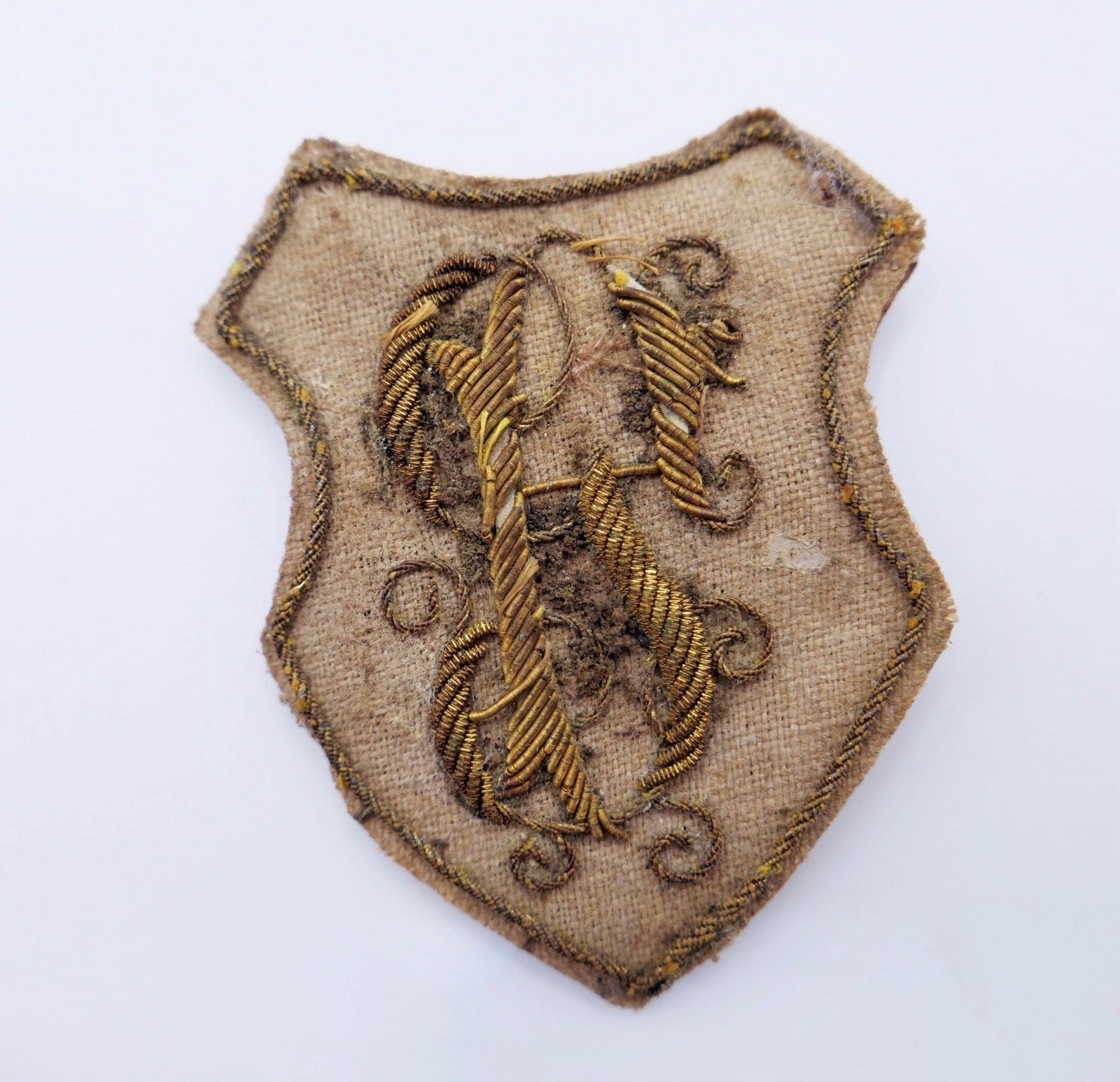 Antikes Stoffabzeichen Monogramm Goldstickerei um 1870-1900