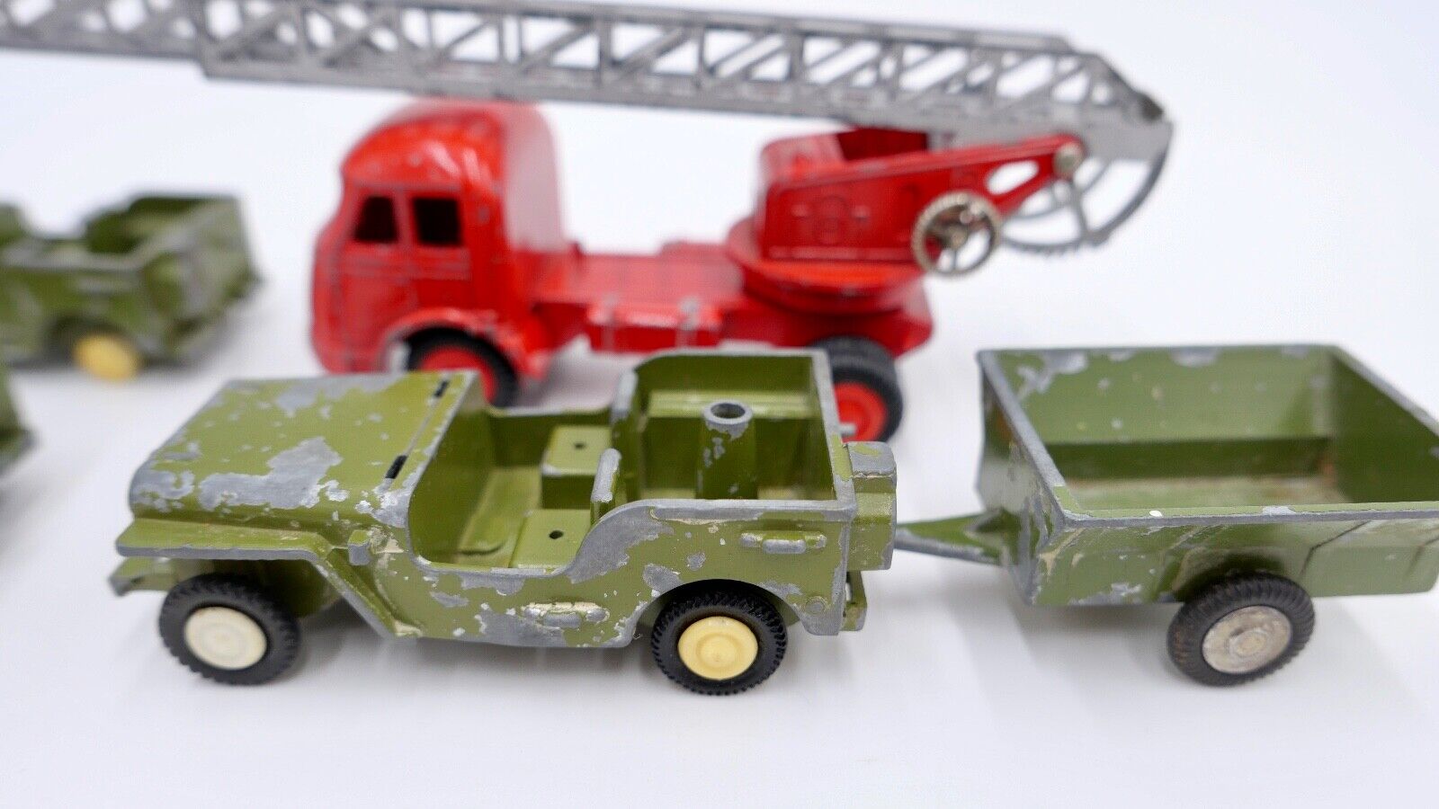 Posten 4 Stück Gama Toys Modellautos Feuerwehr 710 904-5-6 Jeep Militär