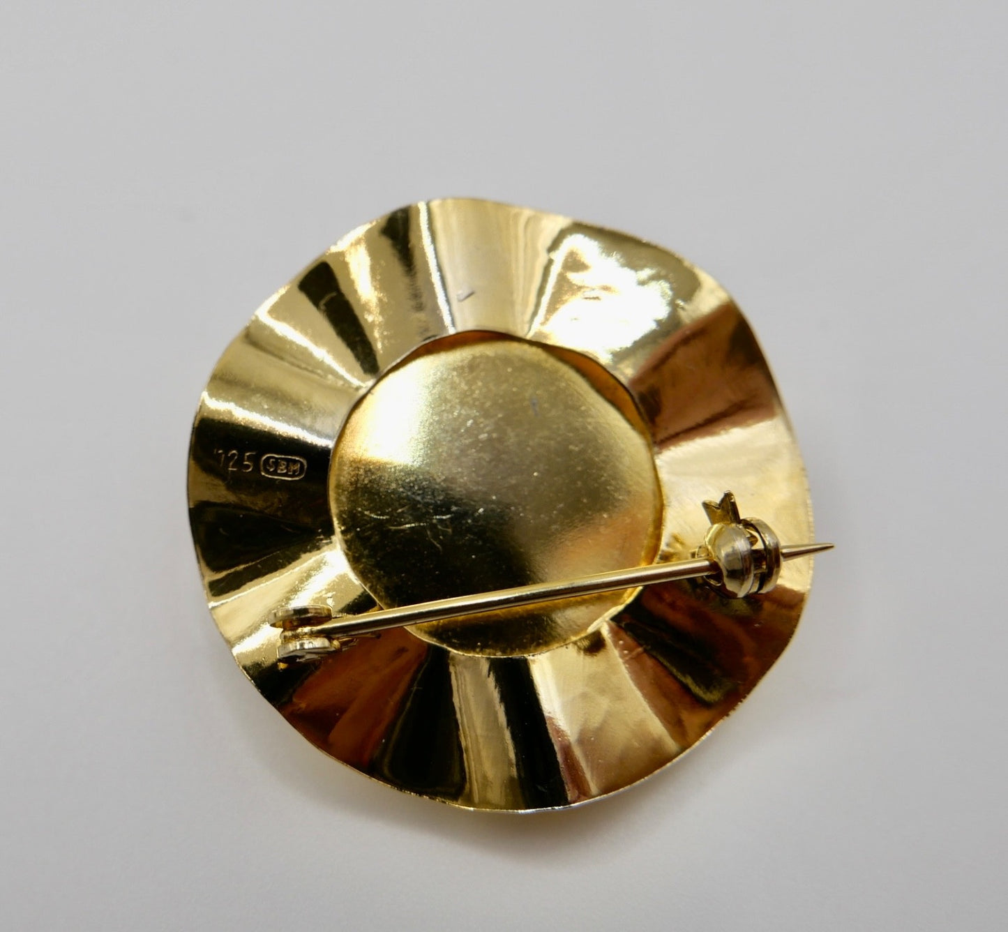 SBM Vintage 925 Silber  Brosche facettiertem Bernstein gehämmert vergoldet 70er