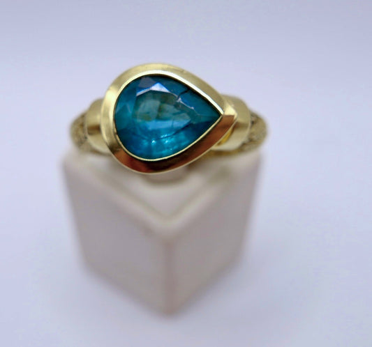 Unikat Goldring 750er Tropfen Turmalin Indikolith Blau Grün Zopfmuster 3,5 Ct