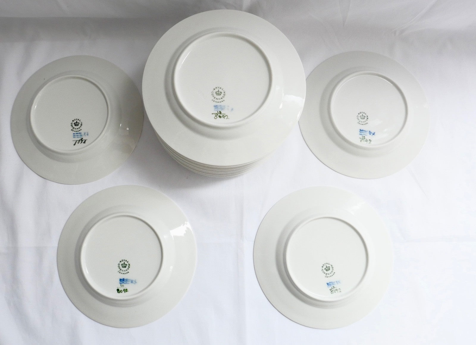 14 Stück ROYAL COPENHAGEN " Blaue Blume " Porzellan Teller 8092