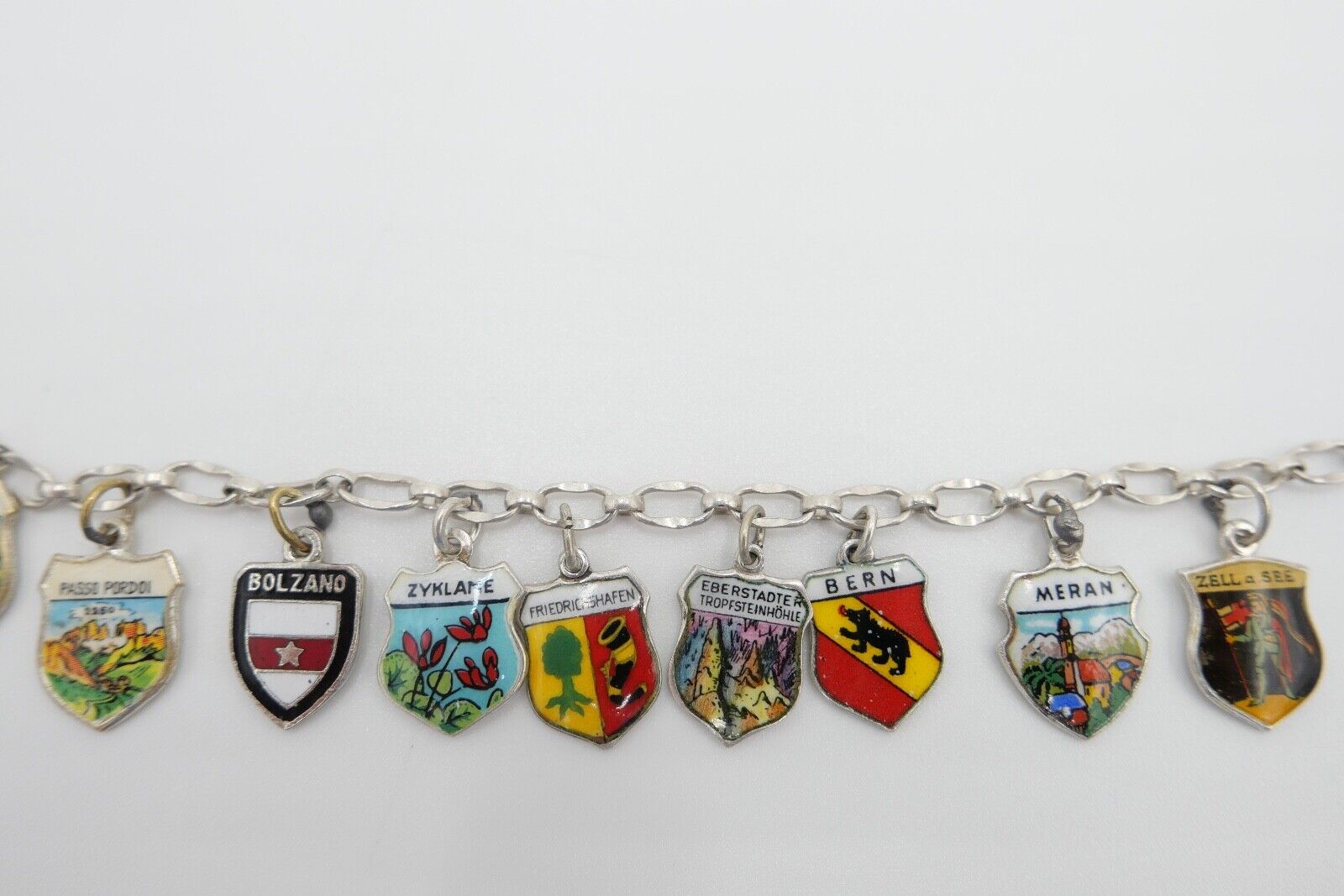 Bettelarmband mit Städte Wappen aus Emaille 800 Silber REU ANTIKO EHJ