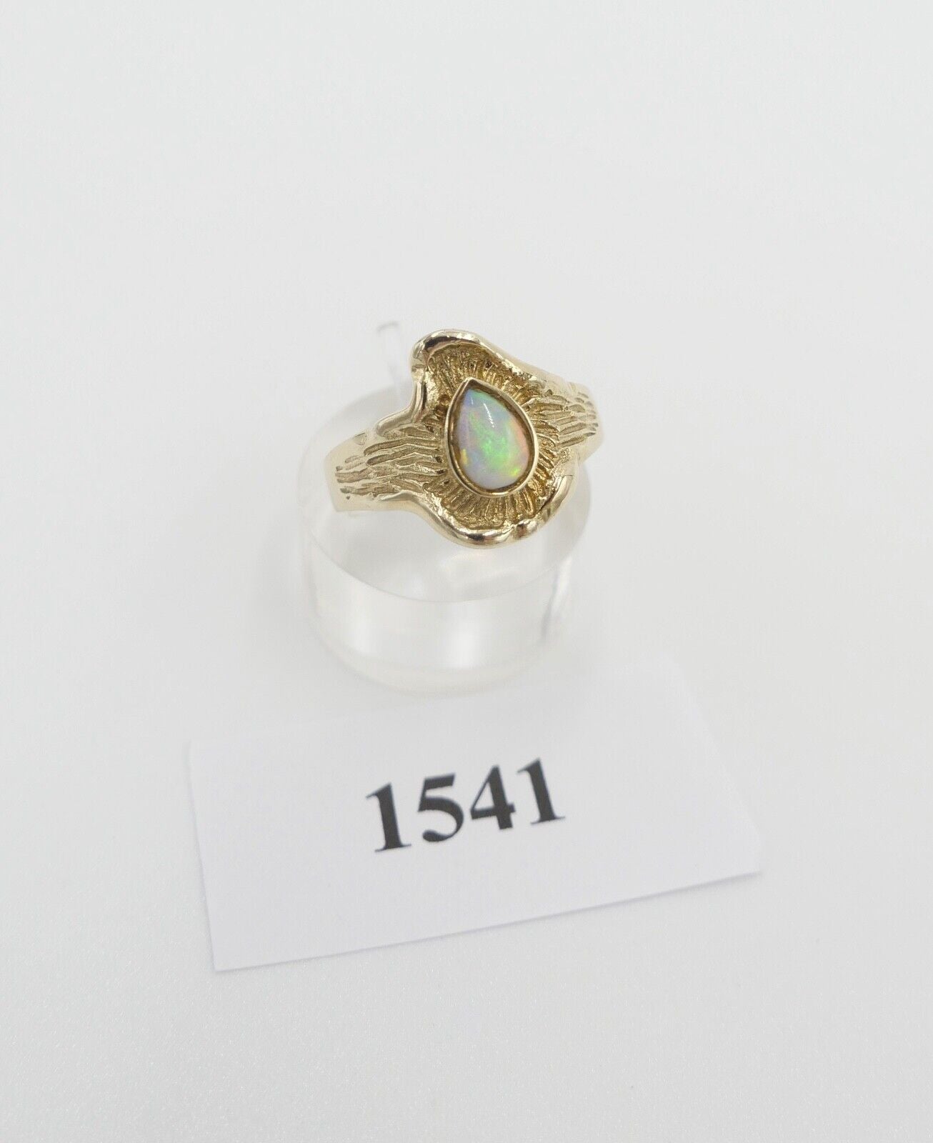 80er Jahre Damenring mit Opal Tropfenform Ring Gold 333 / 8K Gr. 59