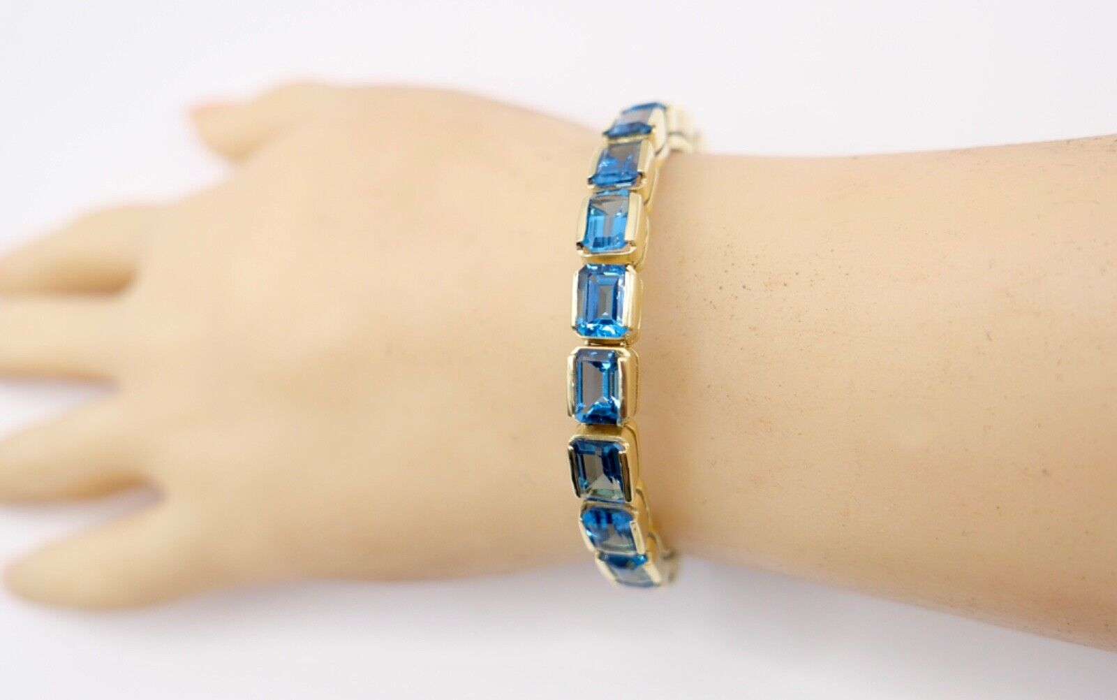 1990er Jahre Blau TOPAS TOPAZ  750 18K Gelbgold GOLD Tennis Armband  32,5 Ctw