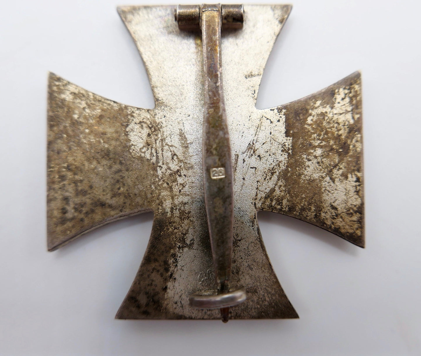 Eisernes Kreuz EK 1. Klasse Reich 2. WK 2.WW Hersteller: 26 ( B.H. Mayer )