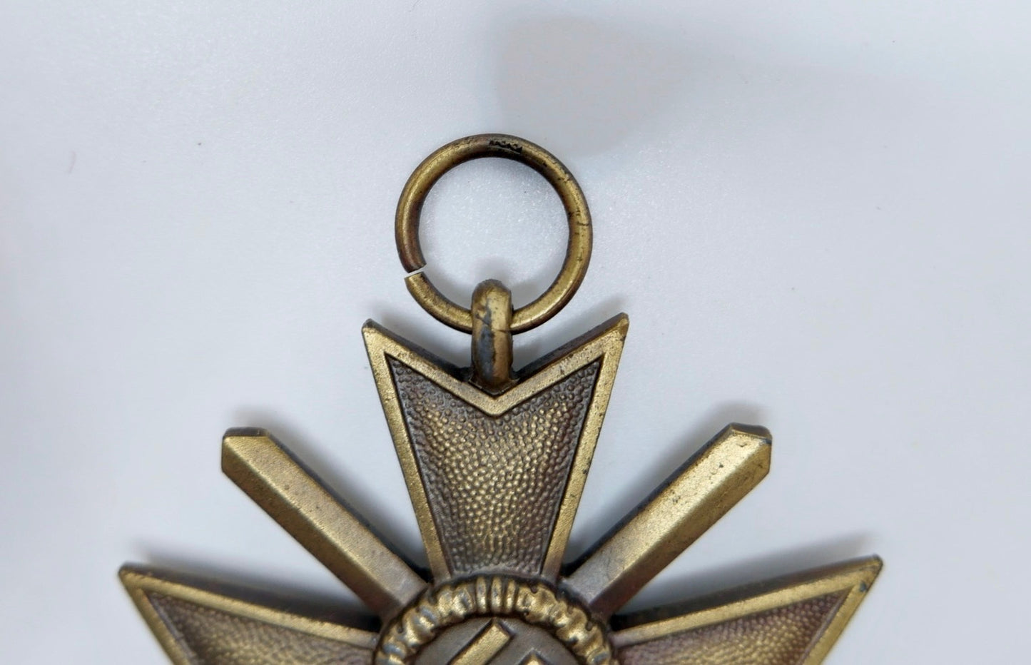 Kriegsverdienstkreuz 2. Klasse 1939 ohne Hersteller mit Schwertern und Verleihungstüte